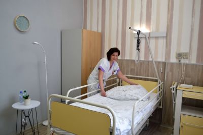 Nadstandardní pokoj i novou jídelnu otevřeli na oddělení léčebné rehabilitace Vítkovické nemocnice
