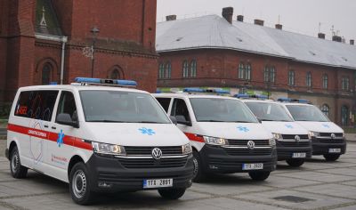 Nemocnice AGEL Ostrava-Vítkovice zmodernizovala vozový park sanitních vozidel